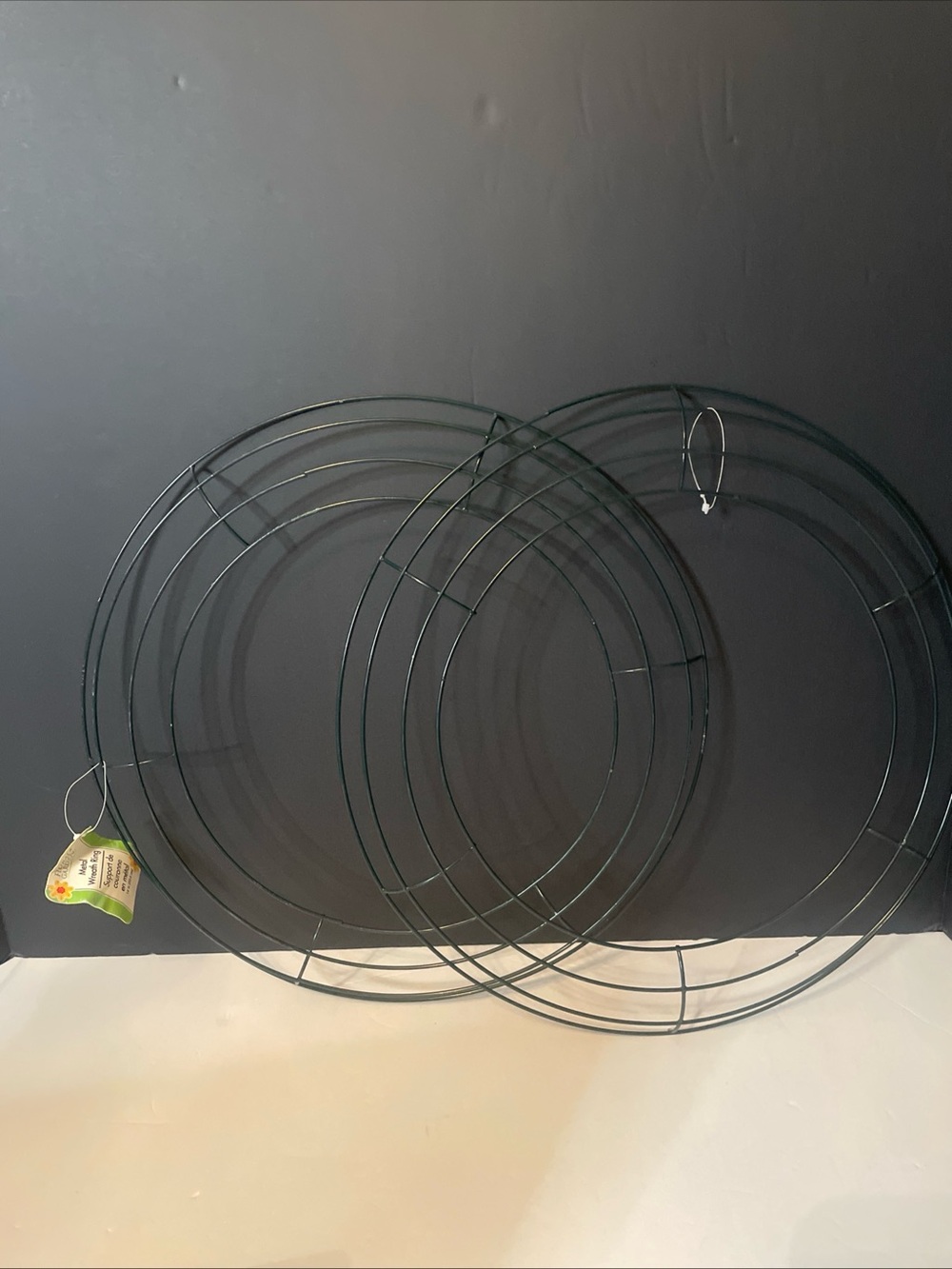 Round Metal Wreath Frame Ring Black. Floral Crafts, Wire Form Floral Garden 14"